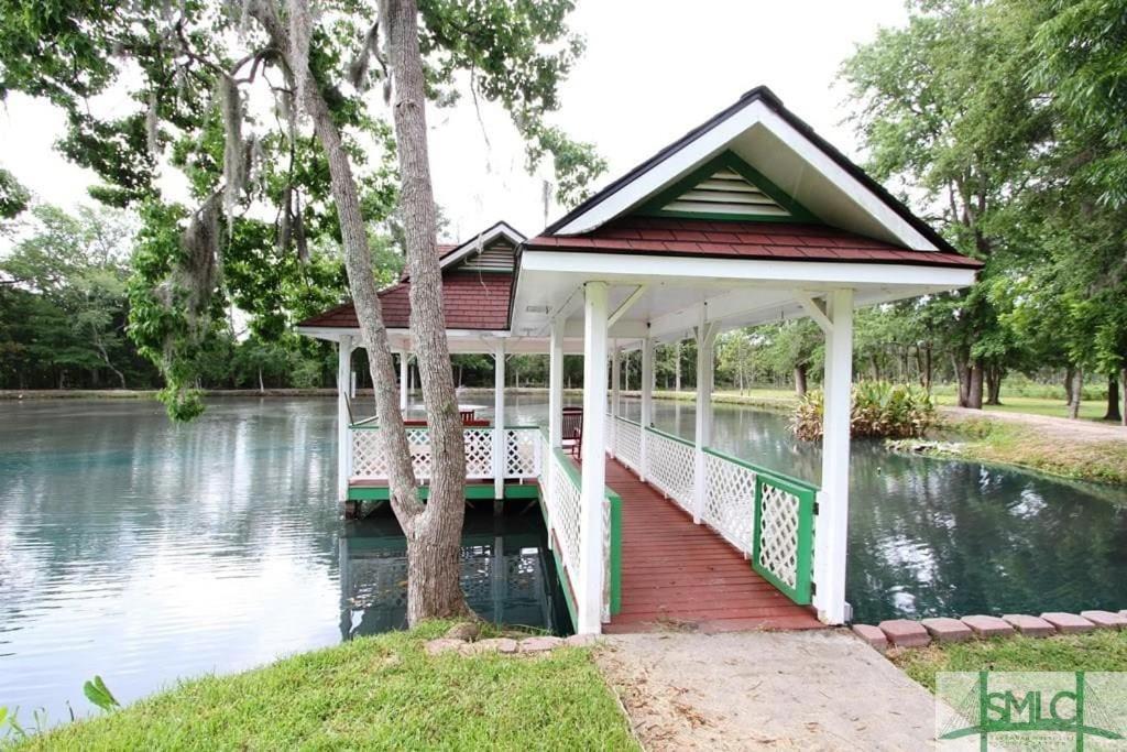 A Retro Rejuvenation Villa Midway Eksteriør bilde
